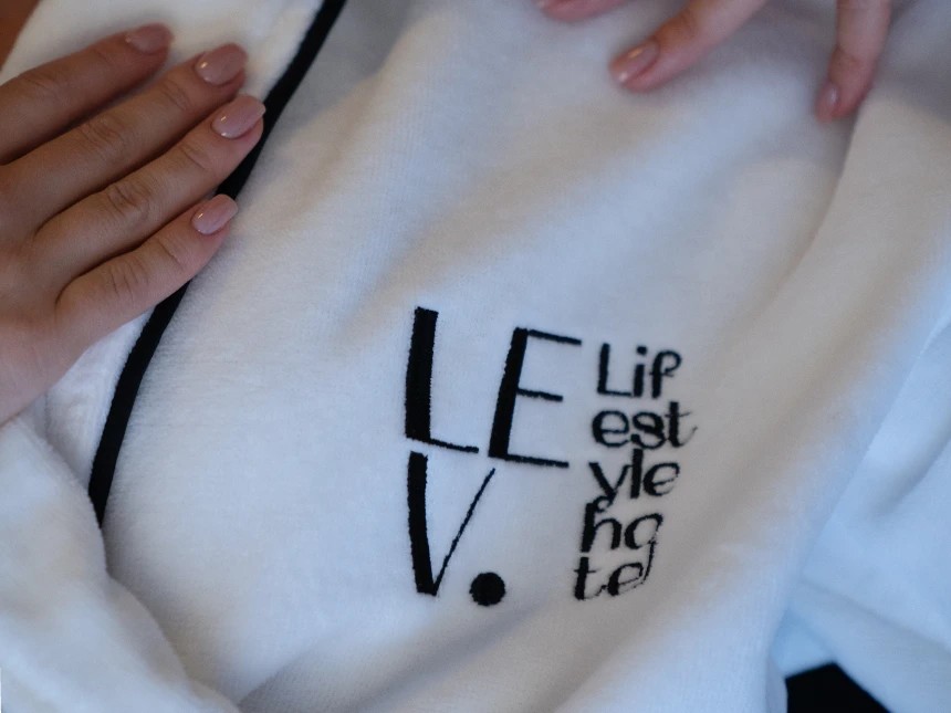 Брендування LEV.